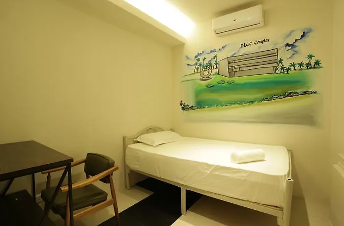 Tambayan Capsule & Bar 旅馆