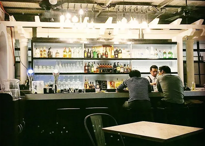 旅馆 Tambayan Capsule & Bar *