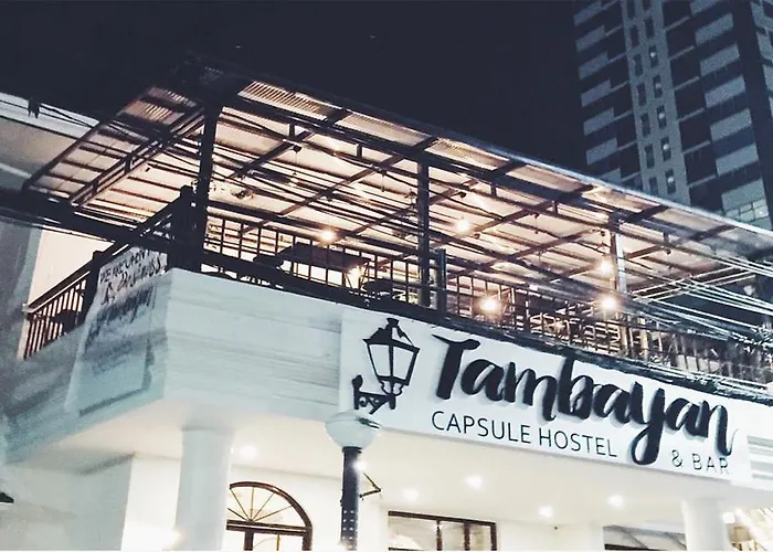 Tambayan Capsule & Bar 旅馆 *