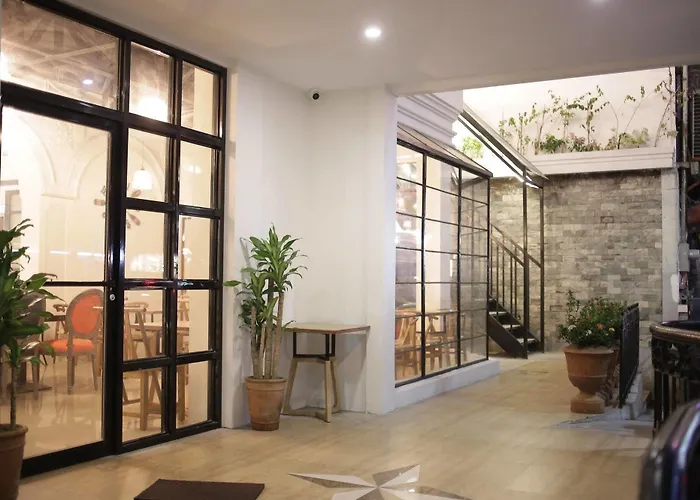 Tambayan Capsule & Bar 马尼拉